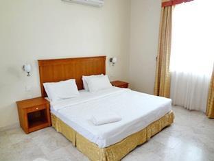 Al Faisal Hotel Suites Sur Luaran gambar