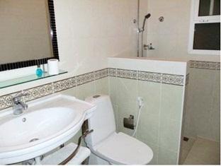 Al Faisal Hotel Suites Sur Luaran gambar
